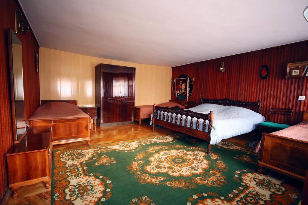 Apartment Gardenia Kutaisi Eksteriør bilde